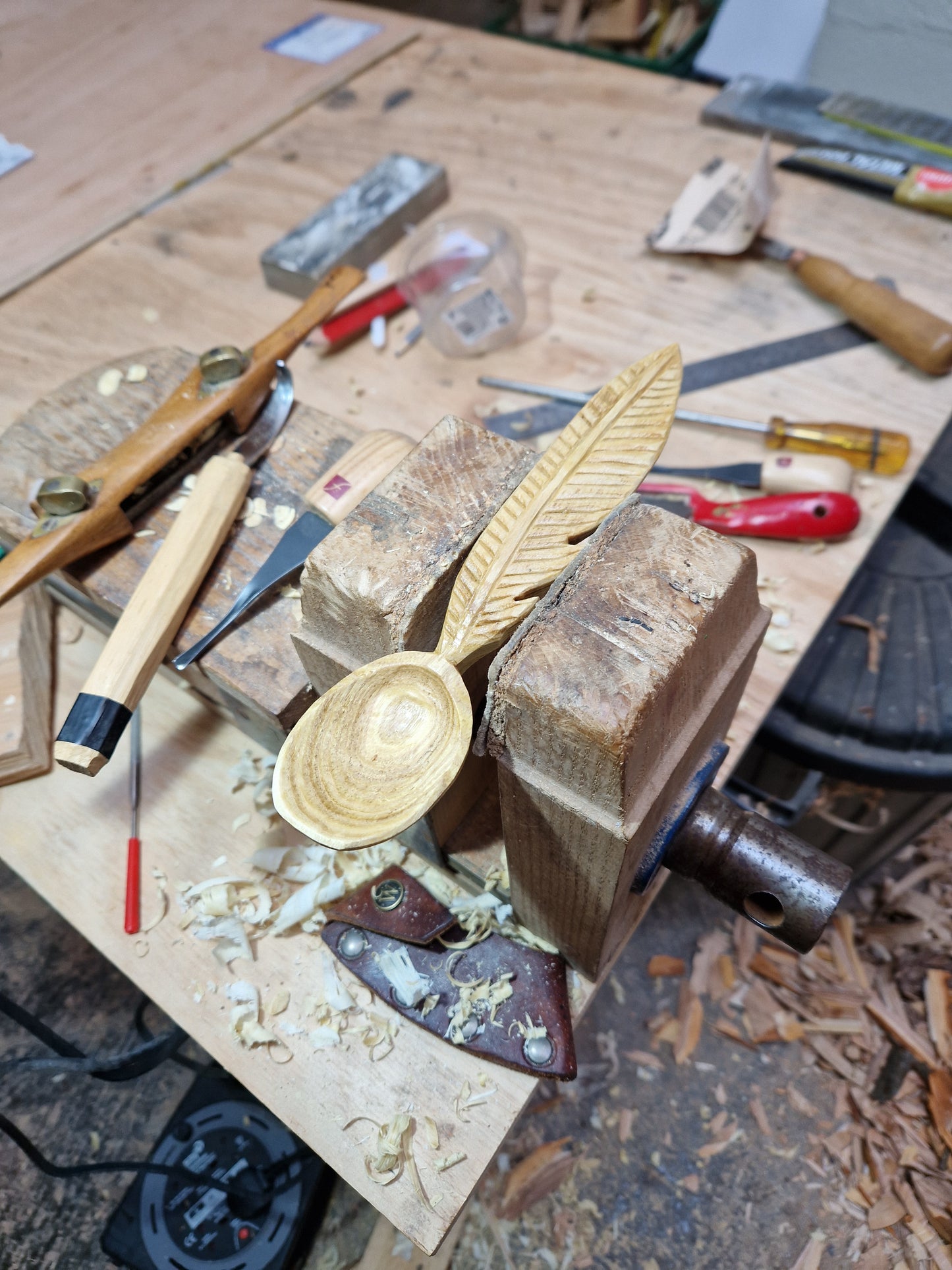 Feather spoon
