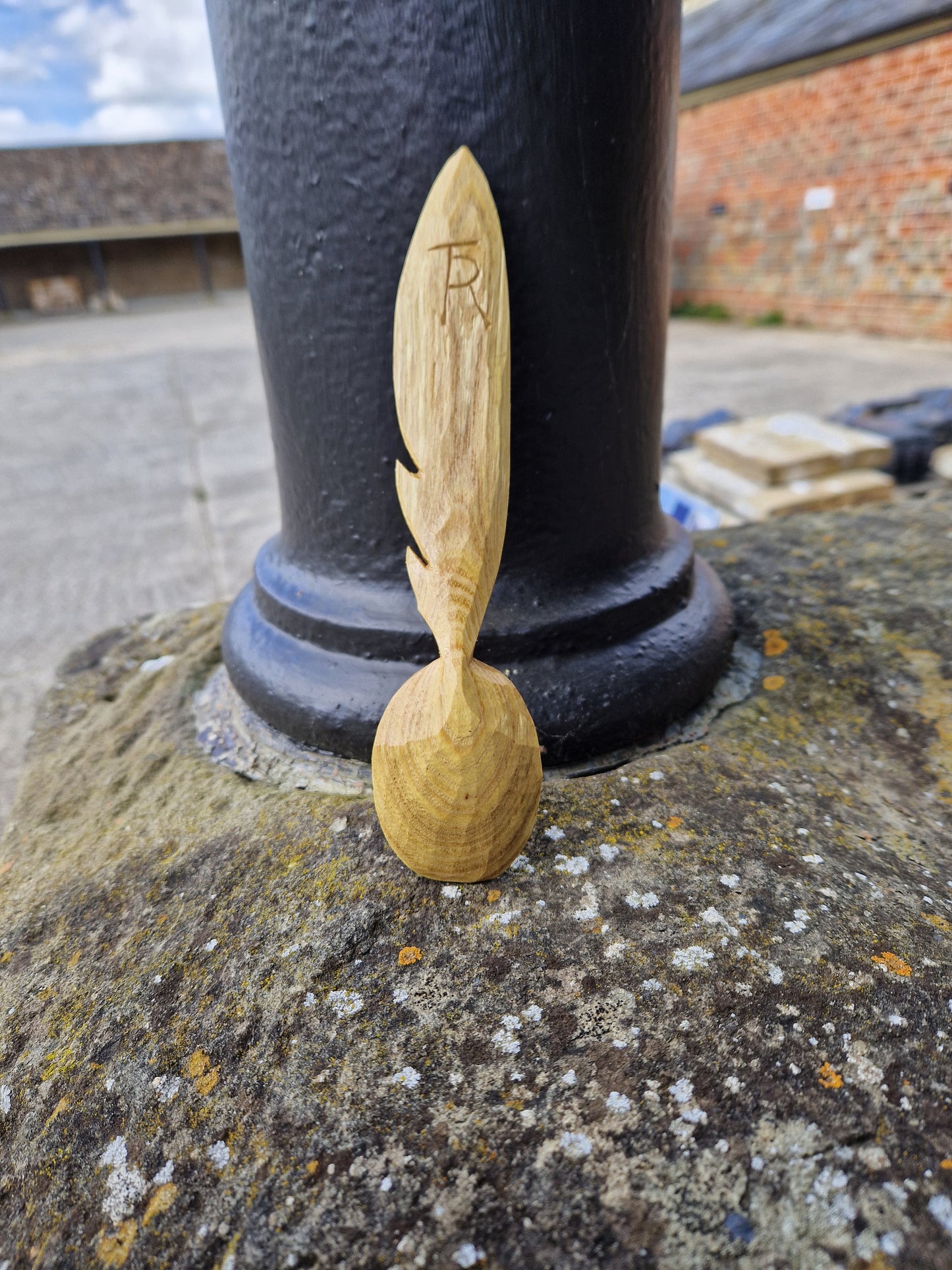 Feather spoon